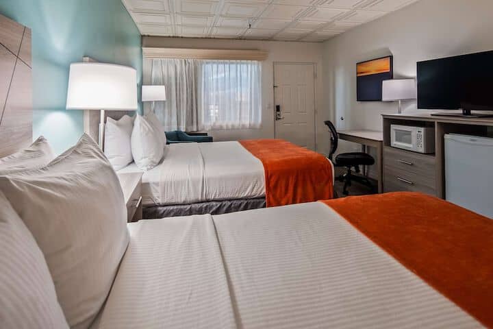 Room 15 of 33