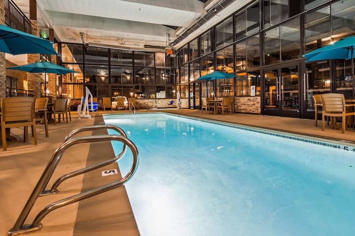 Pool 24 of 33